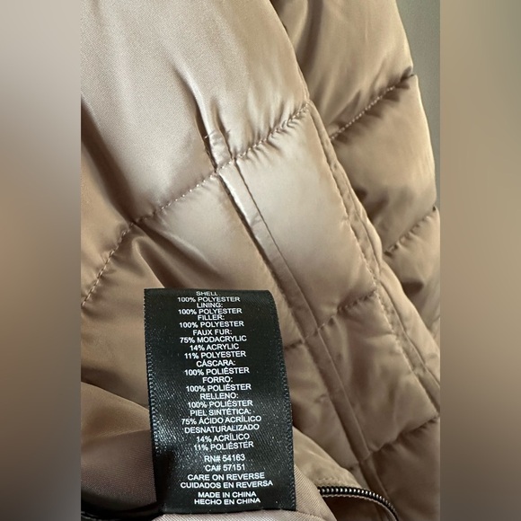 Kenneth Cole Taupe Puffer Coat Women’s XL Long Hooded Jacket Faux Fur Lined Warm - Picture 9 of 9